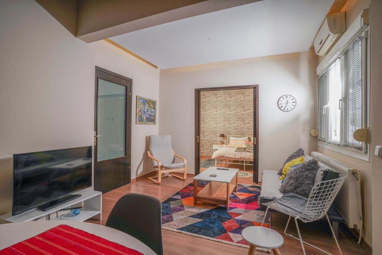 Downtown Comfy Apartment เอเดสซา ภายนอก รูปภาพ