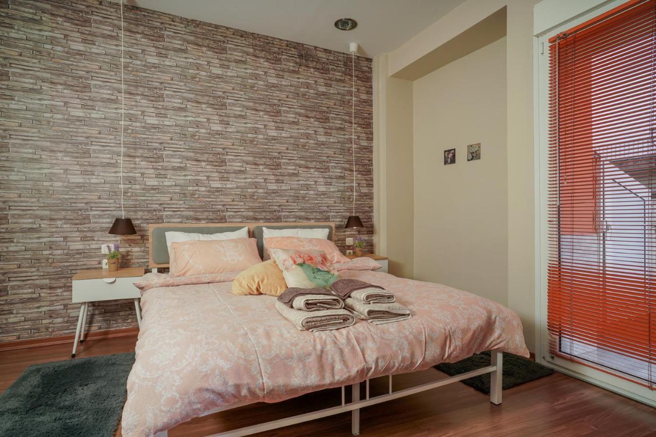 Downtown Comfy Apartment เอเดสซา ภายนอก รูปภาพ