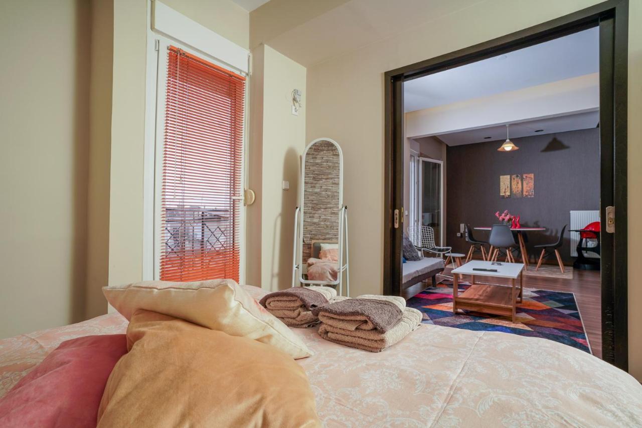 Downtown Comfy Apartment เอเดสซา ภายนอก รูปภาพ